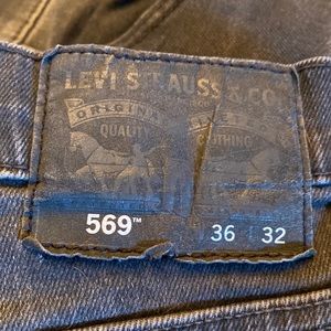 Levi Strauss & Company 569 men’s, size 36x 32 black jeans